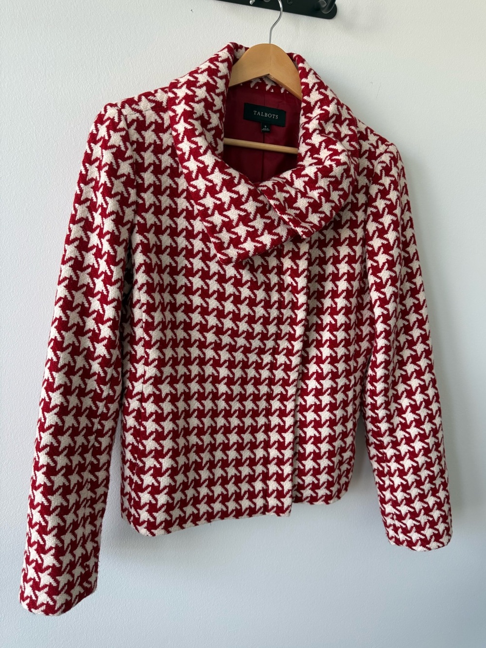 Talbot's Red and White Houndstooth Blazer - Picture 4 of 8